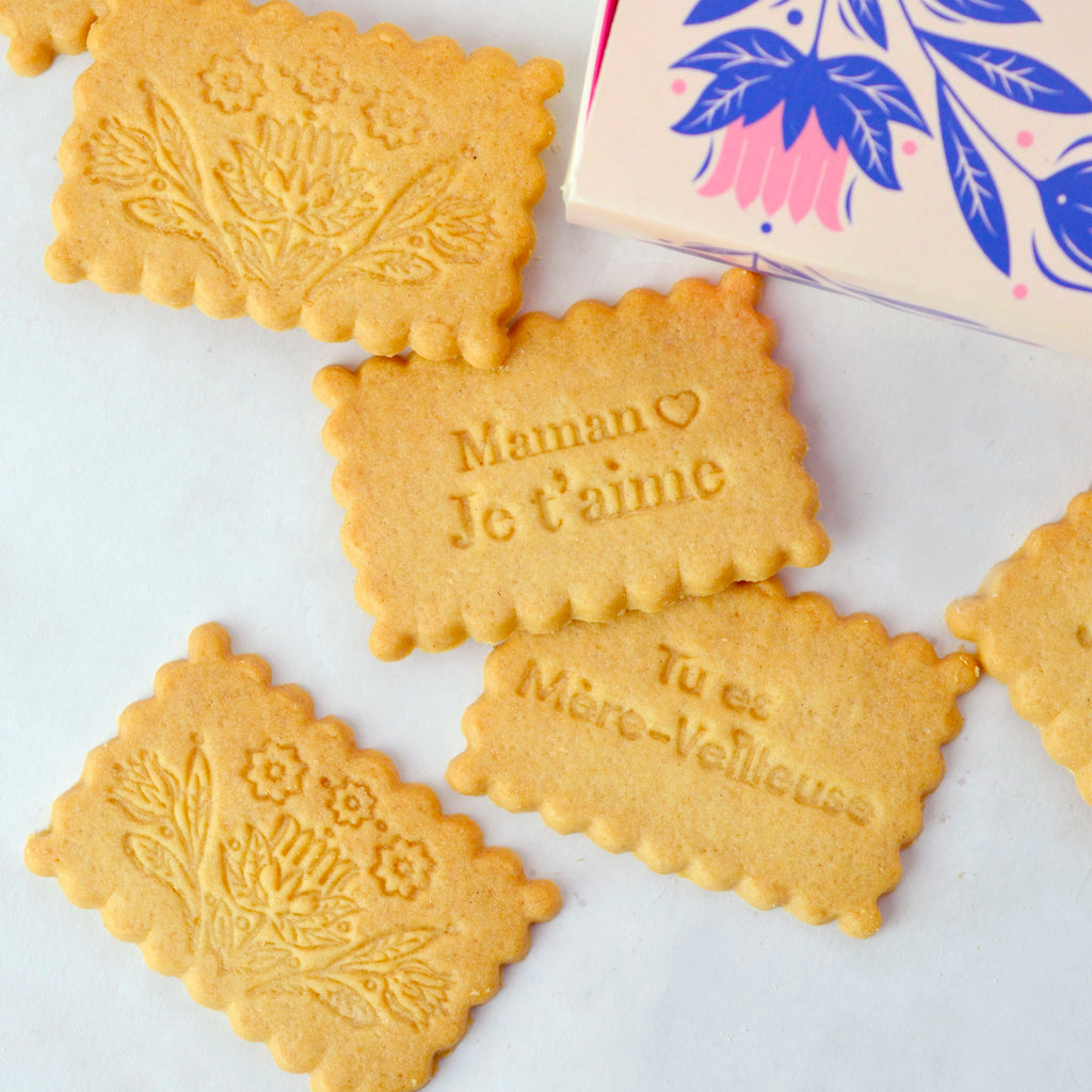 Coffret de 24 biscuits - Maman tu es mère-veilleuse